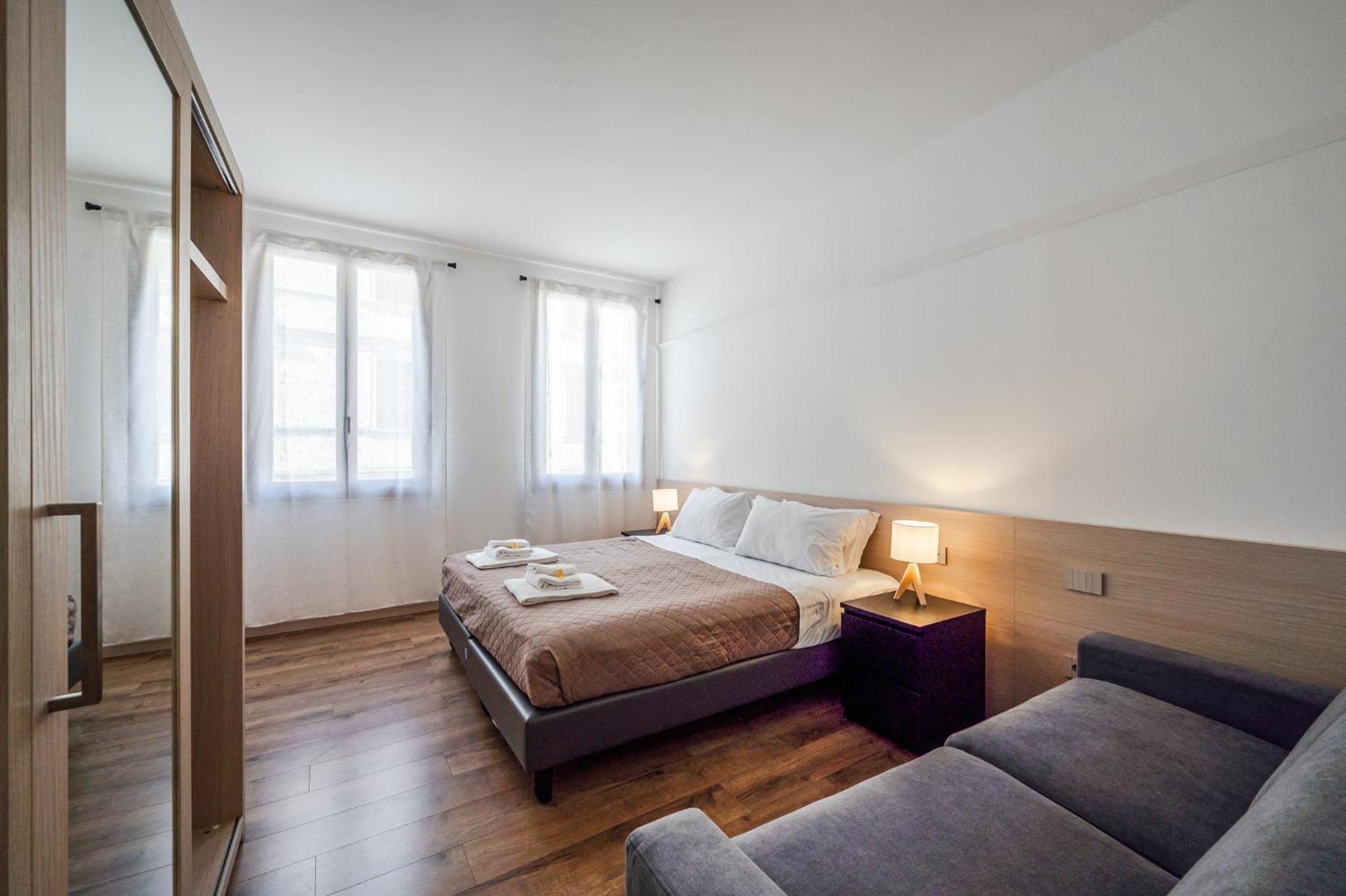 Hoomee Piazza Erbe Apartment Verona Exterior photo